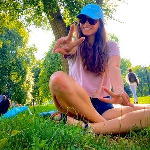 Meet your Posher, Nicole